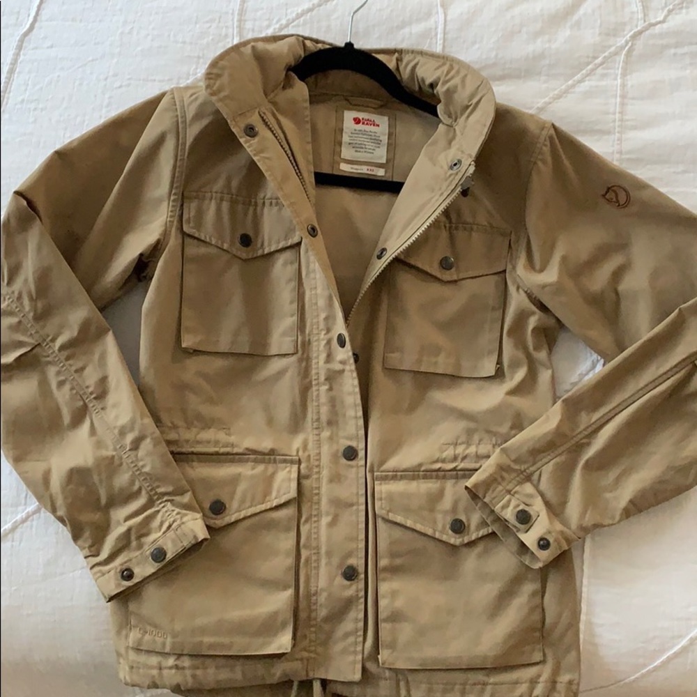 Fjallraven jacket size XXS